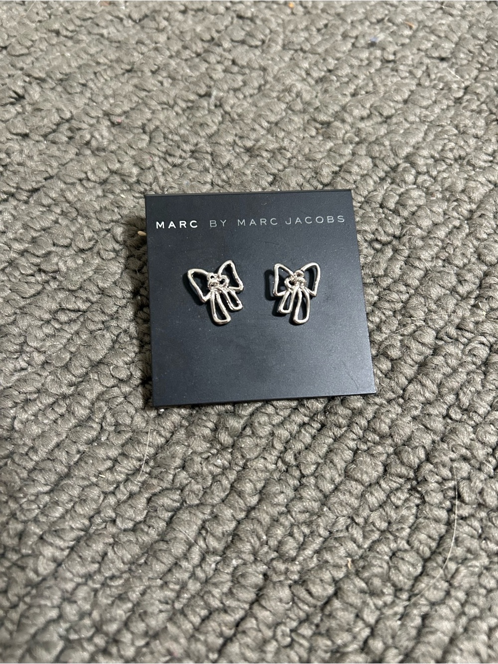 Marc by Marc Jacobs Silver Bow Stud Earrings NWT
